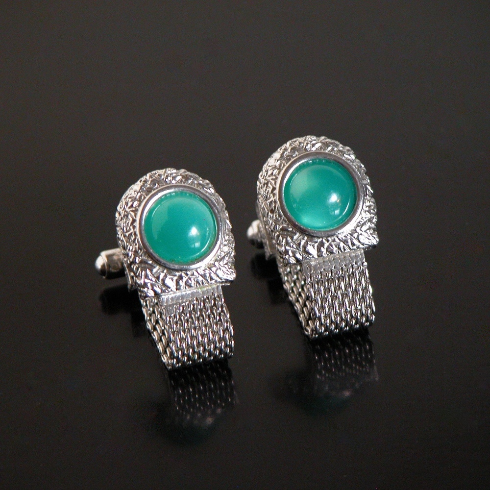 Vtg SWANK Wrap Around Green Stone Cufflinks